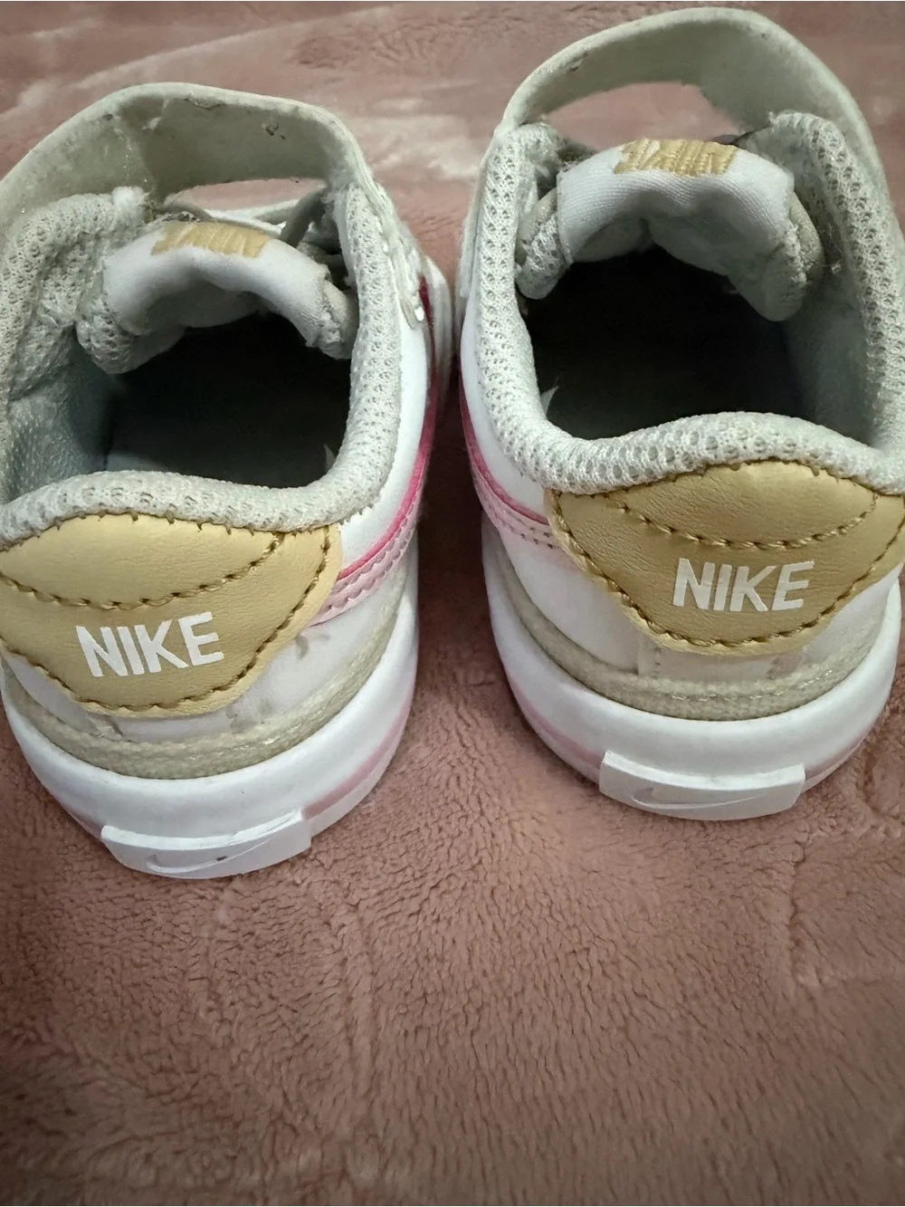 Nike Kids White and Pink Sneakers with Green Sole